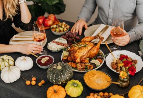 Sobrevive a las Fiestas: Tu Botiquín Digestivo Anti-Excesos